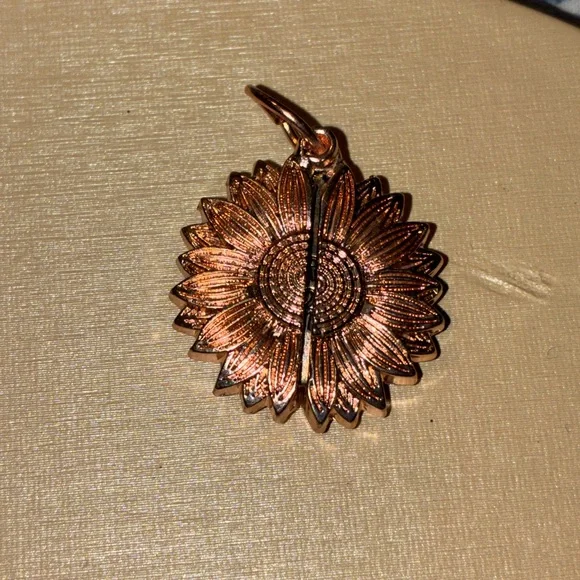 Gold Sunflower Pendant - Picture 2 of 2